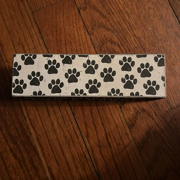 All you need is Love … and a poodle sign small desk - Picture 2 of 3